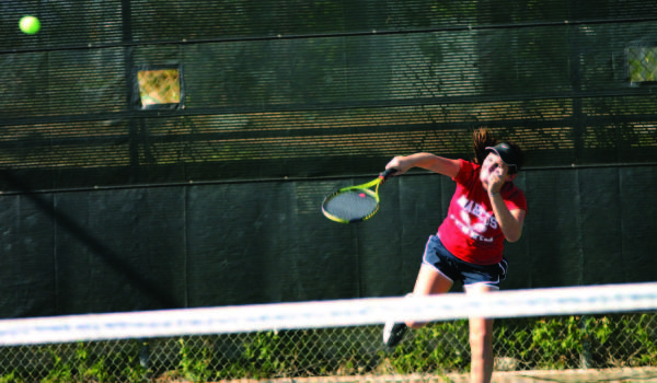 Tennis continues undefeated season