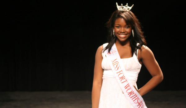 Junior wins Miss Teen Fort Worth title