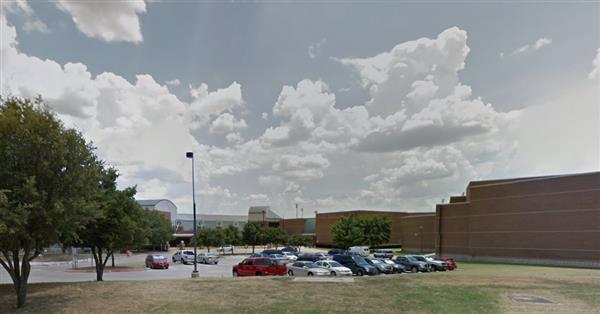Bomb threat at Flower Mound High School, building on soft lockdown