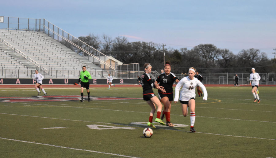 Girls varsity soccer trounces Trinity 7-1