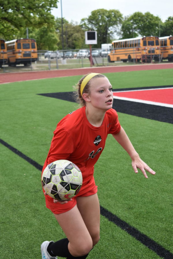 Girls varsity soccer advances to regional final