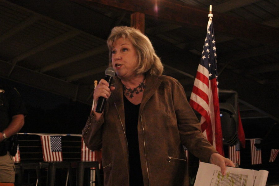 State+Senator+Jane+Nelson+spoke+at+the+GOP+meet+and+greet+at+Marty+Bs+in+Bartonville.