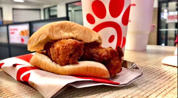 Although Chick-fil-As breading was on the bland side, the chicken was crunchy and had a nice flavor. 