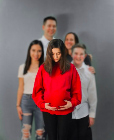All teenagers make mistakes in high school. However, unlike teen moms, most don’t live with the evidence of their mistakes. For teen moms there is no hiding, but by owning up to their actions and keeping their babies, these moms show a level of maturity that most teenagers gain much later in life.